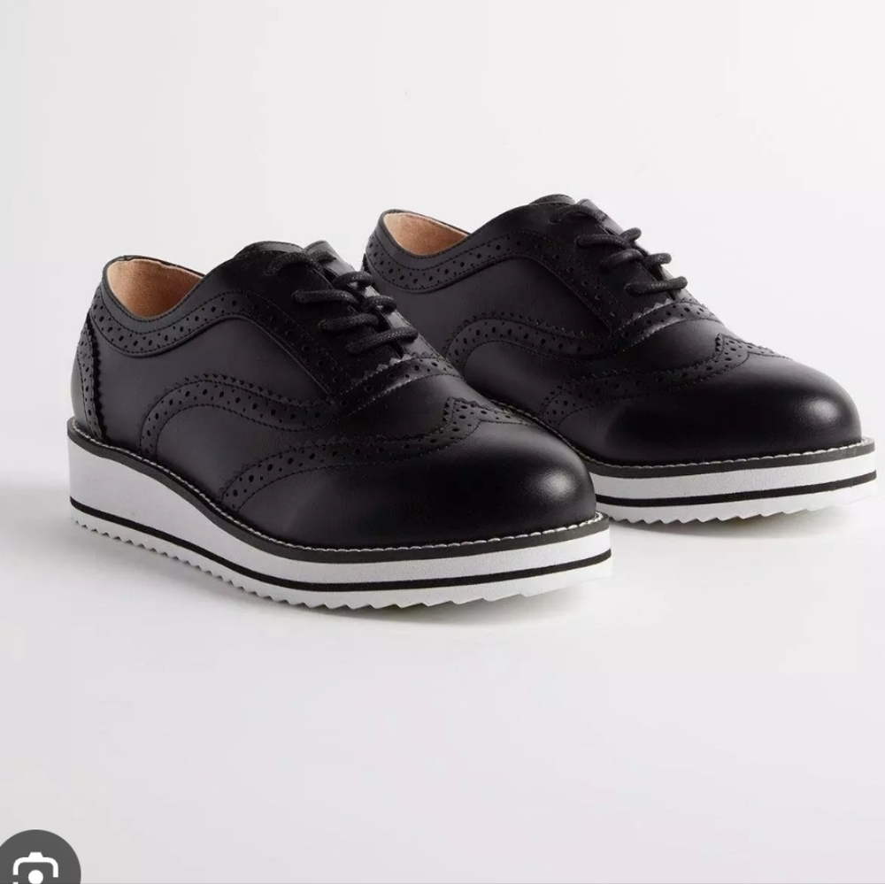 Torrid Lace Up Perforated Oxfords Nwt